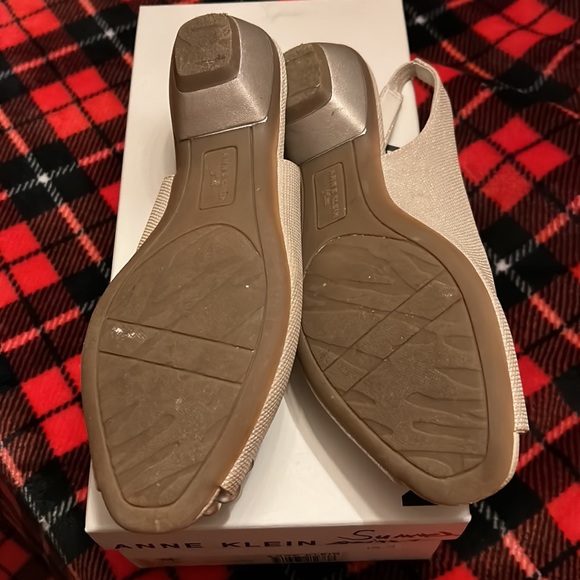 Anne Klein Iridescent champagne peep toe slings with beading. Barely worn. 👡👡 - Picture 2 of 4